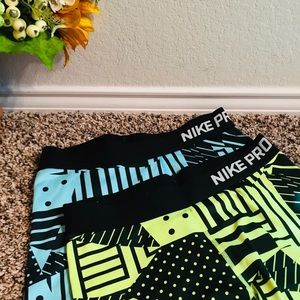 2 Nike Pro Spandex, 3”